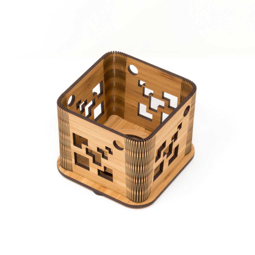 lanterna-in-legno-intarsi-idee-regalo-solidale